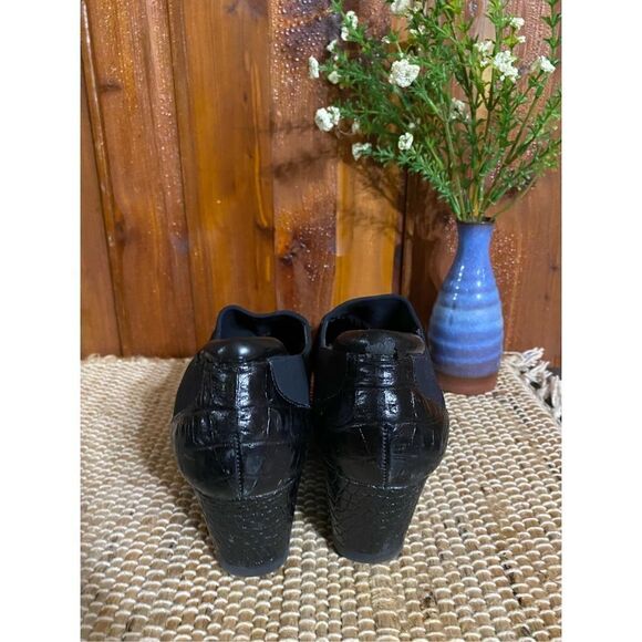 Donald J Pliner slip on platform wedges - Picture 3 of 10